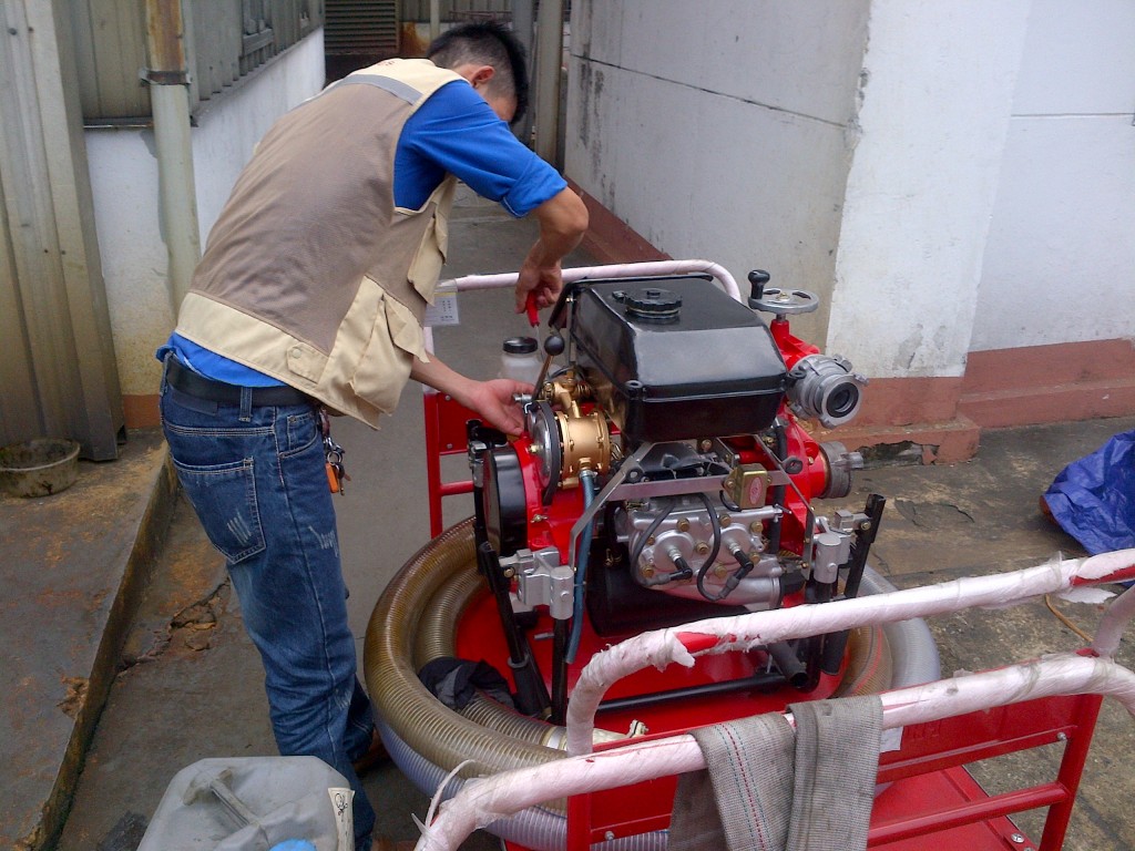 Kiểm tra máy bơm nước chữa cháy trước khi vận hành