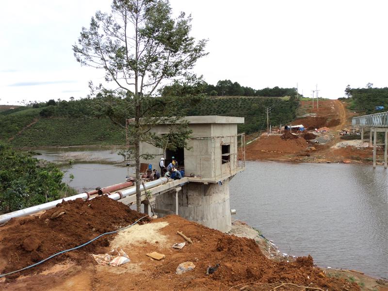 Cấu tạo trạm máy bơm nước cho công trình lòng sông